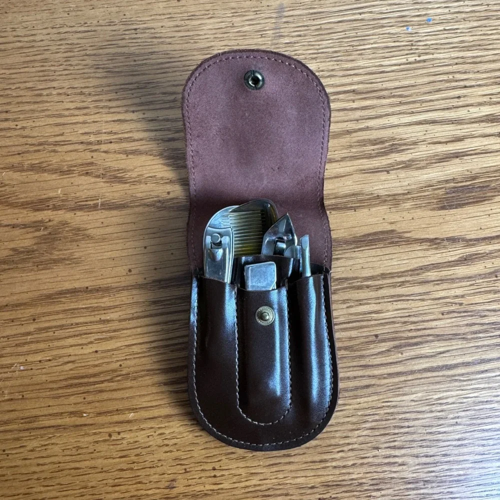 Old National‎ Bank 125th Anniversary Centralia IL Leather Pouch Grooming Tools